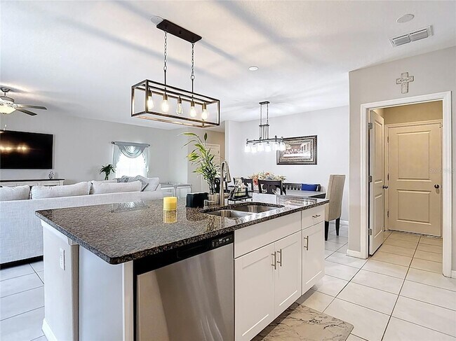 Building Photo - 403 Argyll Dr