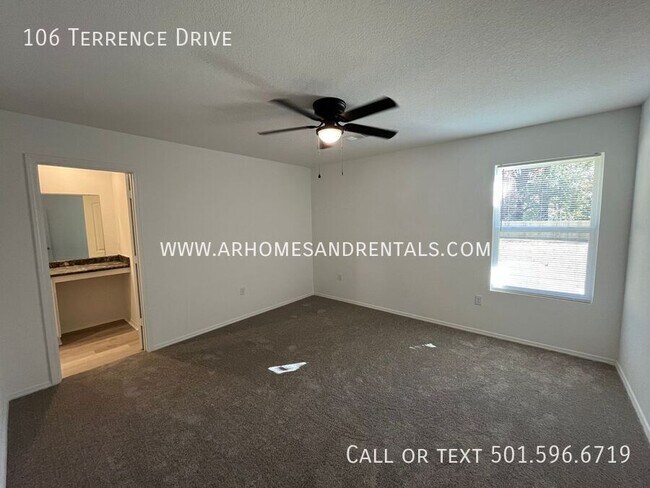 Building Photo - 106 Terrence Dr