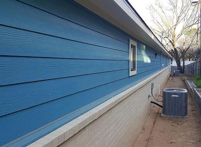 Building Photo - 511 Oakwood Ln