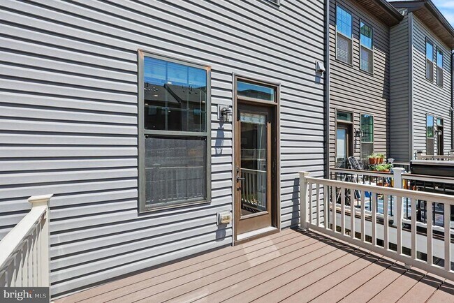 Building Photo - 2616 Velocity Rd