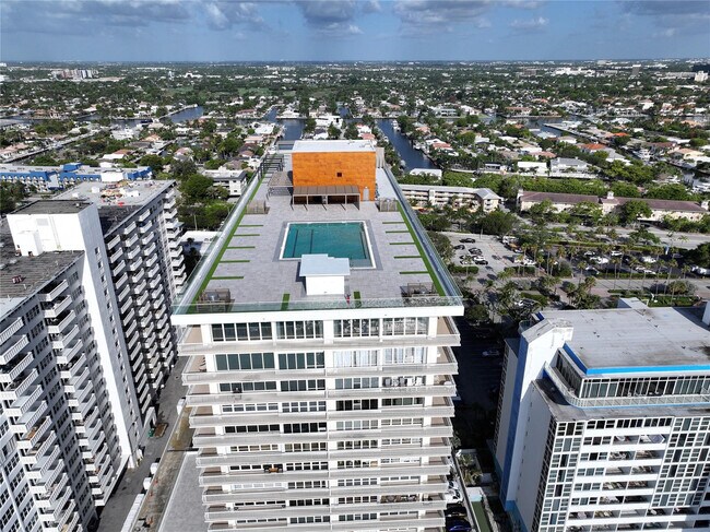 Building Photo - 4020 Galt Ocean Dr