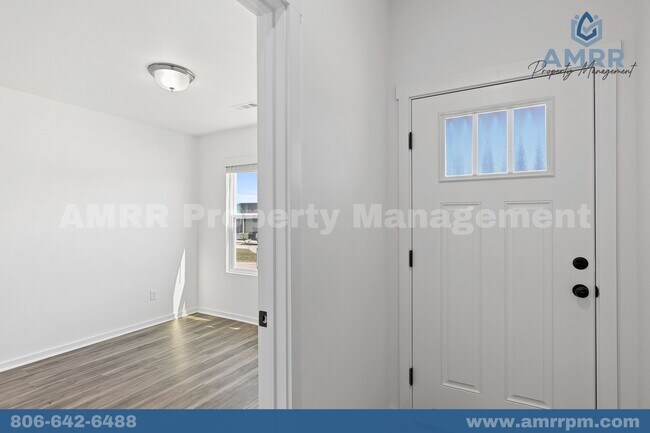 Building Photo - 300 Honeybee Ave