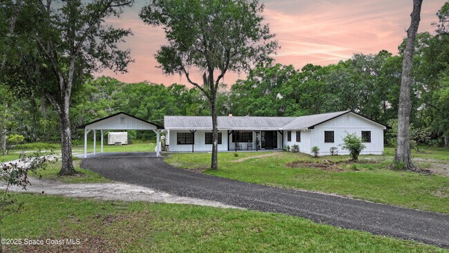 Building Photo - 2318 Old Samsula Rd