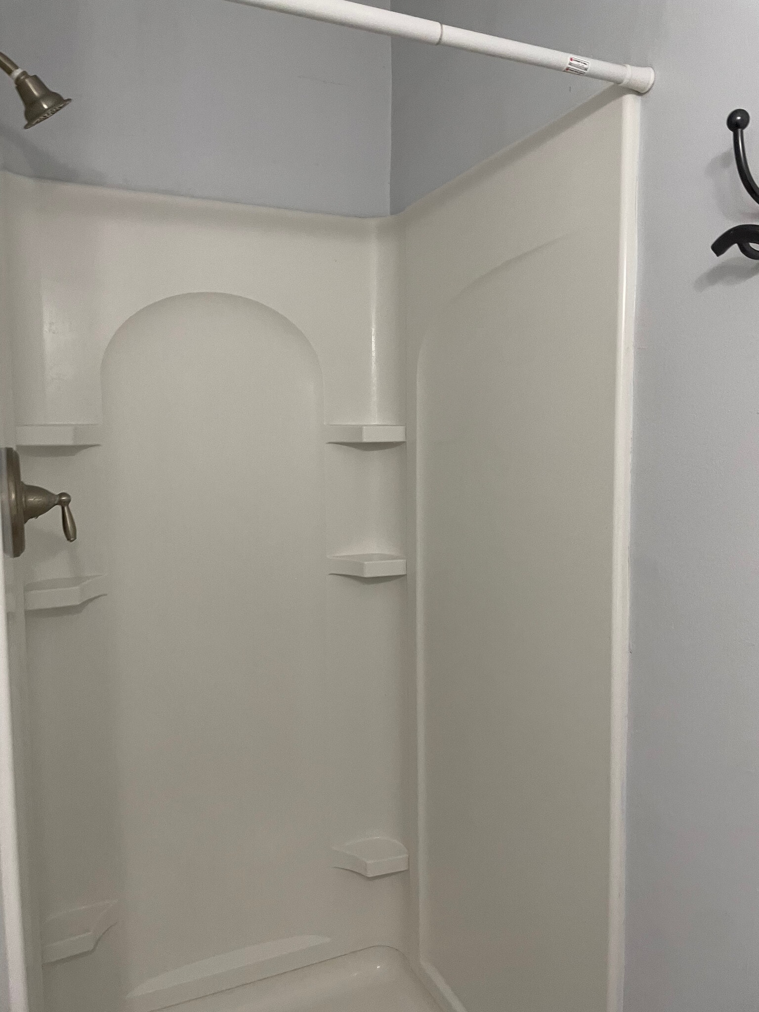 shower in bathroom 2 - 815 W Pensacola St