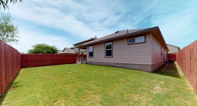 Building Photo - 2711 Sunset Bend