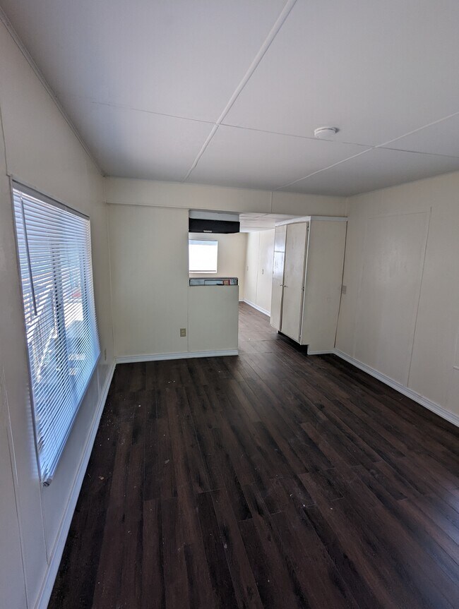 Building Photo - 21442 Coyote Trl