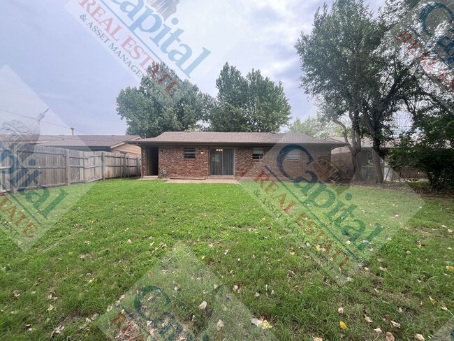 Building Photo - Adorable Home