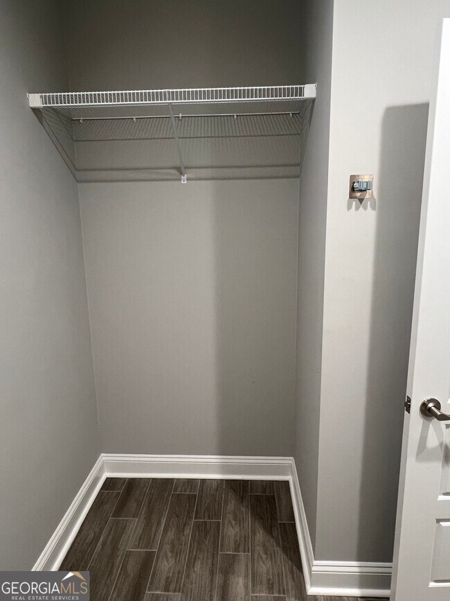 Building Photo - 102 Richard Lee Dr