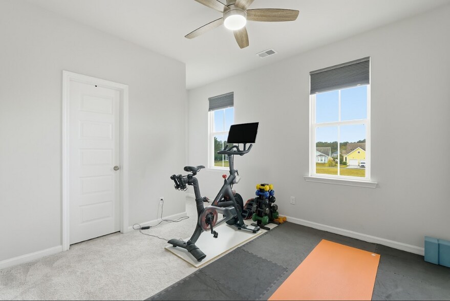 Building Photo - 188 Hawthorn Ln