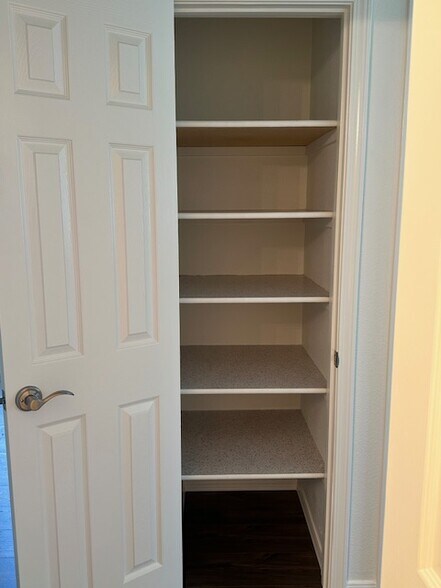 Building Photo - 7308 Croy Ln