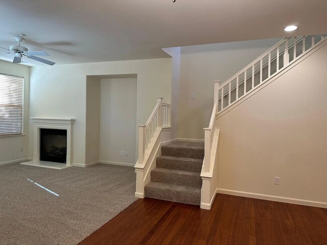 Building Photo - 3BR/2.5BA Oak Commons Home w/ Backyard & Community Pool & Park