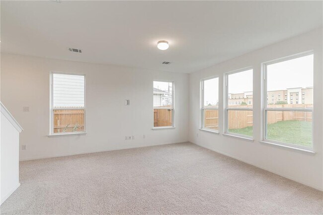 Building Photo - 233 Trailside Ln