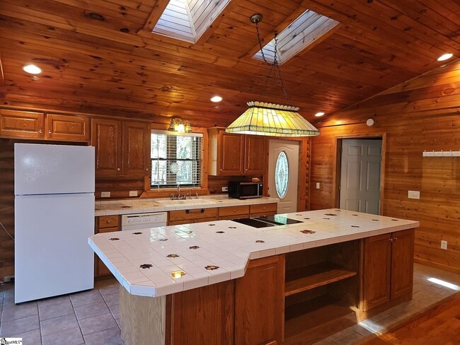 Building Photo - 121 Cater Dr