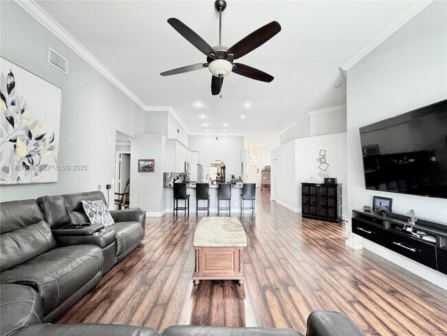 Building Photo - 19754 Dinner Key Dr