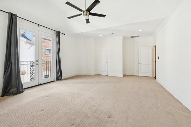 Building Photo - 5636 Kiam St