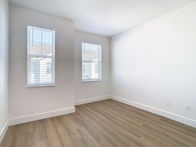Building Photo - Malena Park - Brand New Townhouse Availabl...