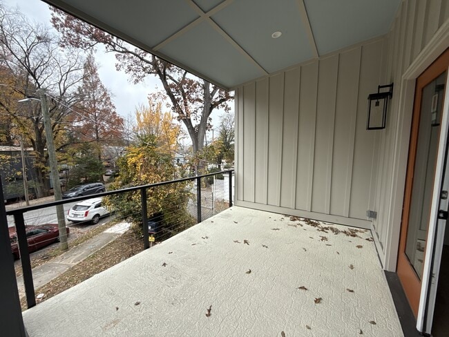 Building Photo - 1073 Hemphill Ave NW