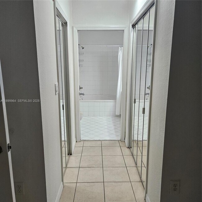 Building Photo - 8980 W Flagler St