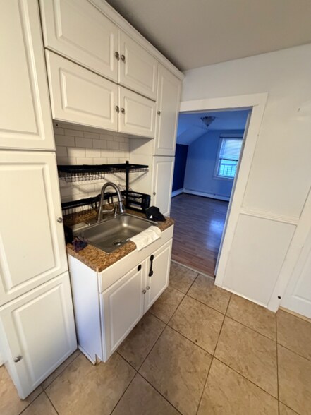 Building Photo - 103 Smalley St