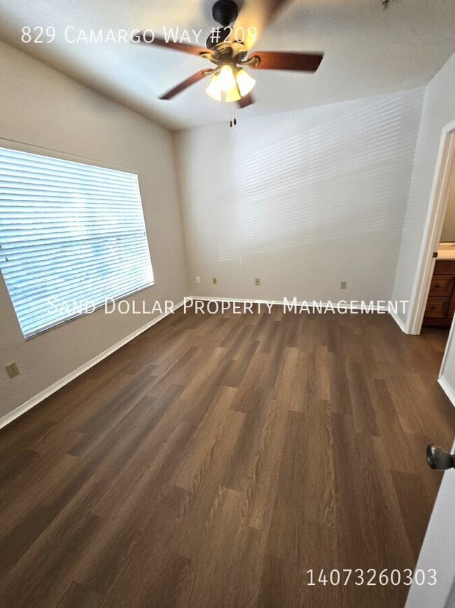 Building Photo - Wonderfully renovated 2nd floor condo in a...