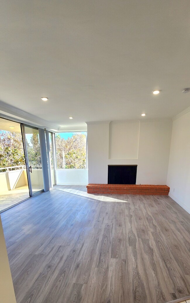 Living Room with Fireplace - 303 N Swall Dr