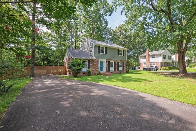 Building Photo - 1041 Warminster Dr