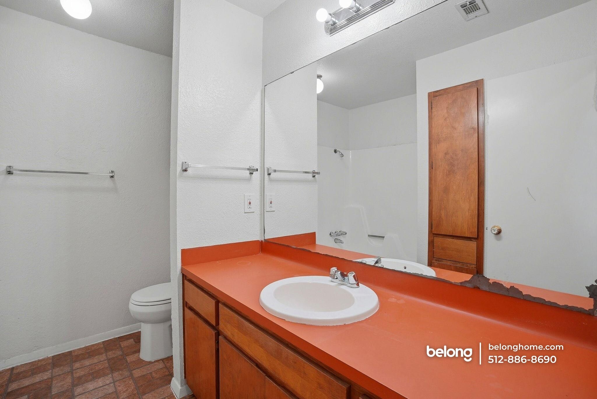 Building Photo - 1000 Milford Way