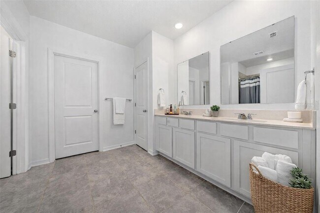 Building Photo - 3977 Willow Brk Dr