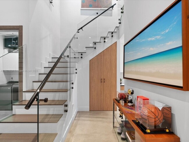 Building Photo - 3753 NE 214th St