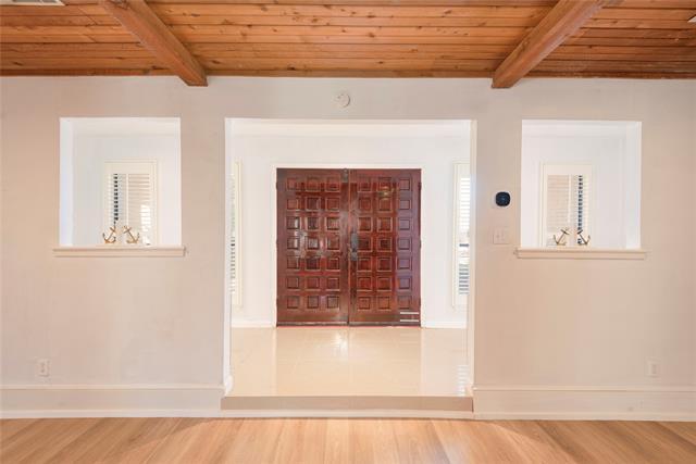 Building Photo - 3333 Sunrise Dr