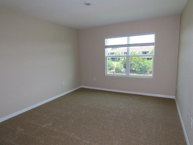 Building Photo - 8725 Daydream St