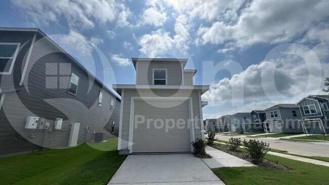 Primary Photo - 6313 Kingfisher Wy