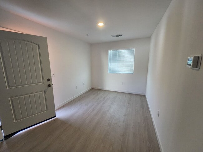 Building Photo - 7308 Erskineville Dr