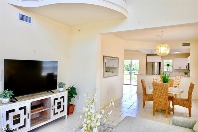Building Photo - 4450 Botanical Pl Cir