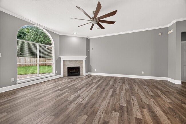 Building Photo - 14531 Chestnut Falls Dr