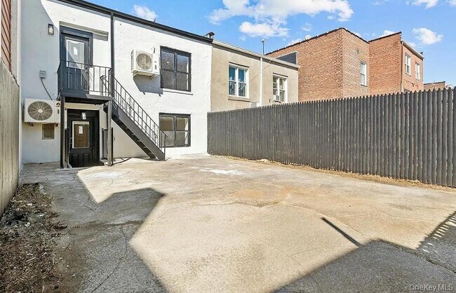 Building Photo - 9512 Avenue B