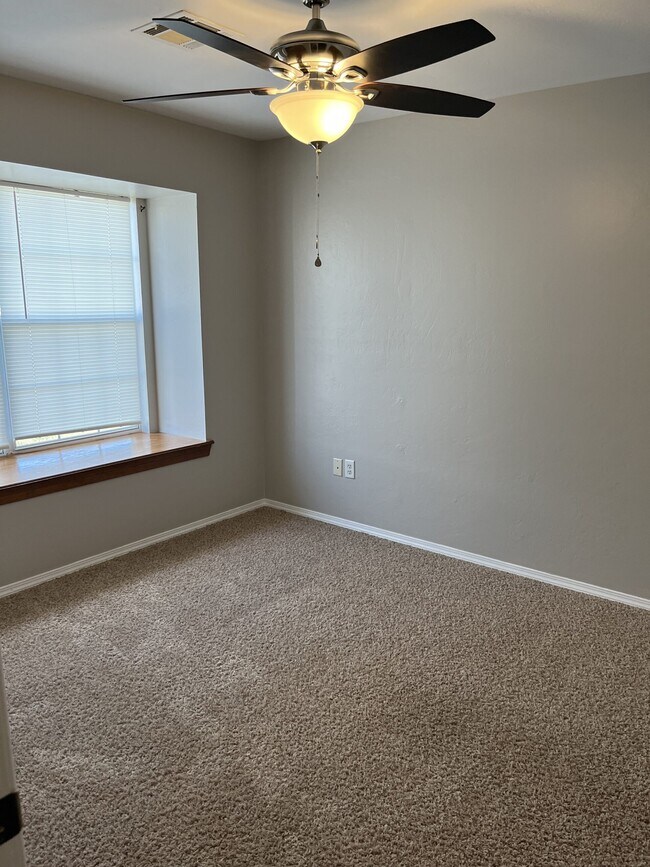 Building Photo - 68 Apple Creek Dr