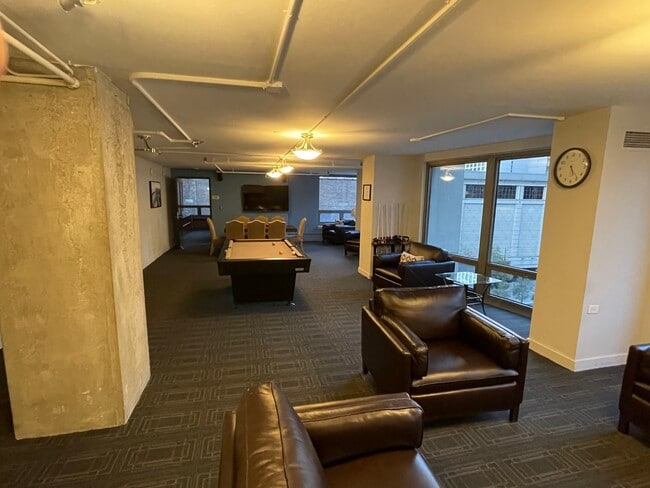 Building Photo - 440 N Wabash Ave