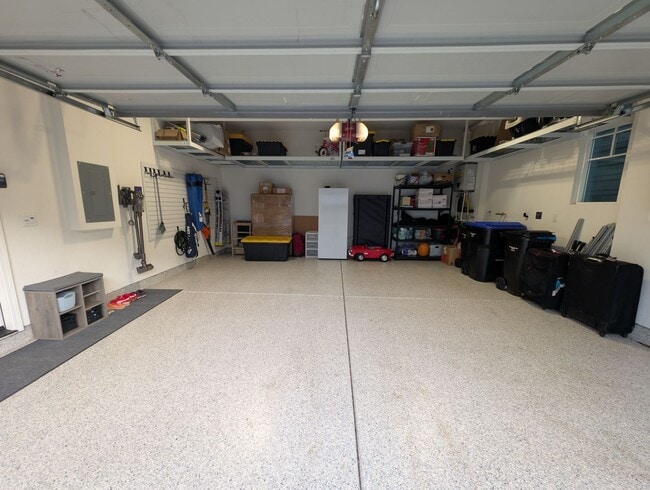 Building Photo - Pleasanton 4 Bed / 3 Bath, Top Rated Schools, Solar