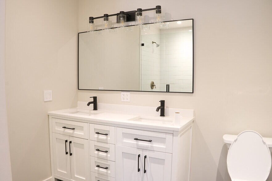 Building Photo - 31660 Pitsch Canyon Rd