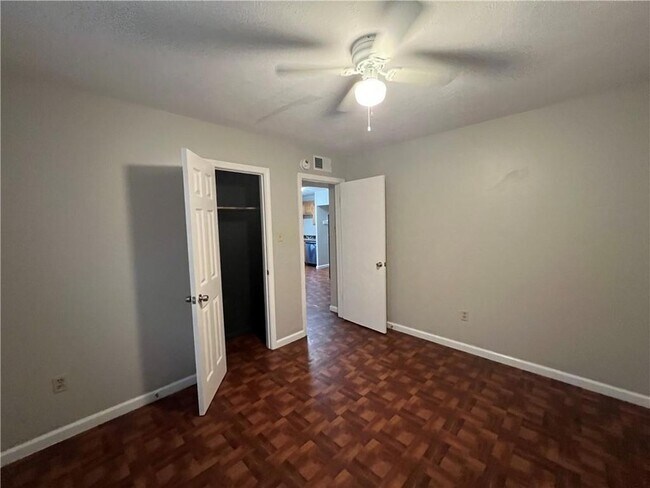 Building Photo - 2222 Florida Ave