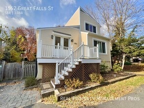 Building Photo - 1552 Great Falls St
