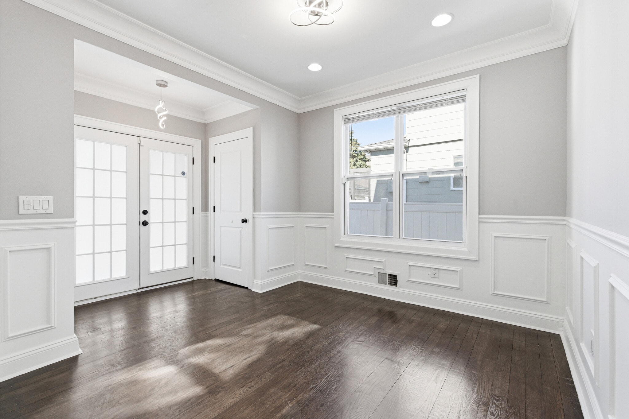 Building Photo - 54 Lawton Ave