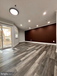 Building Photo - 1504 Lincoln Way