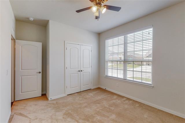 Building Photo - 2424 Mockingbird Ct