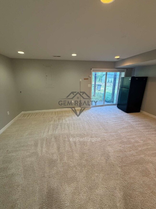 Building Photo - 3318 Broker Ln