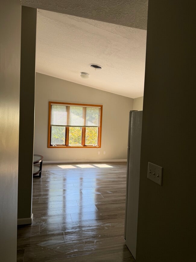 Building Photo - Penthouse #2