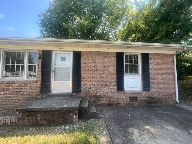 Building Photo - 402 Parrish St