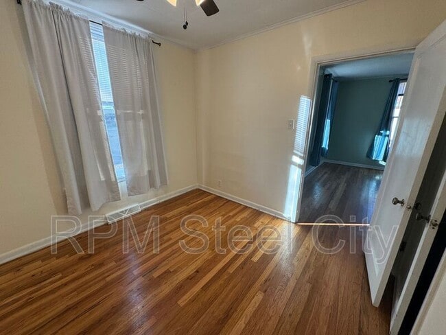 Building Photo - 908 Spruce St