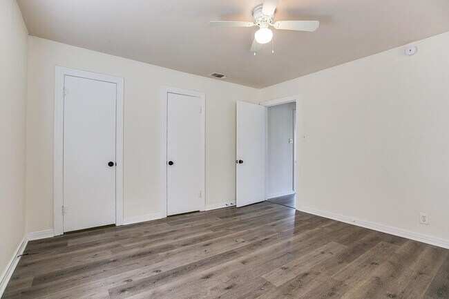 Building Photo - Very nice 3 bedroom home in Santa Rita AVAILABLE NOW!